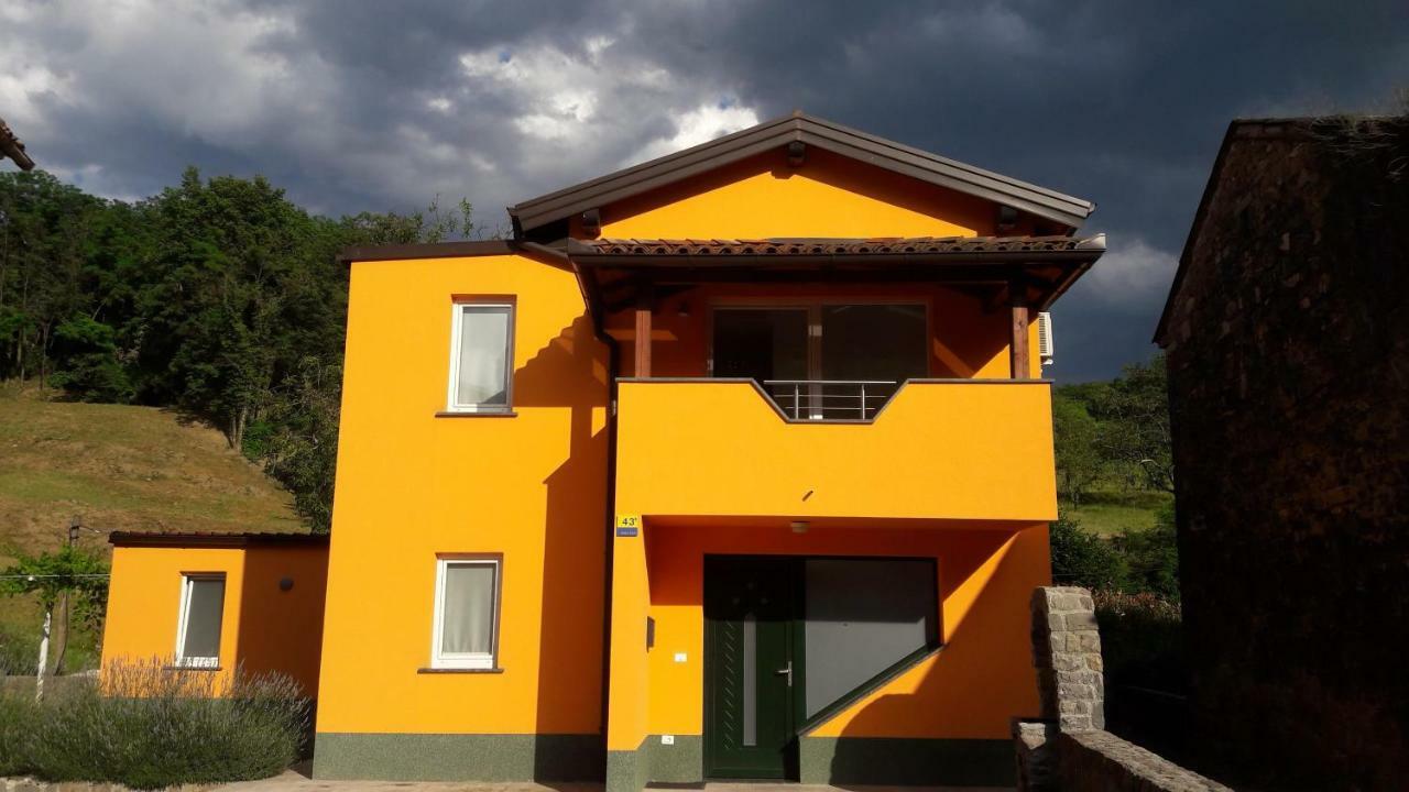 Dobravlje Pocitniska Hisa旅馆 外观 照片
